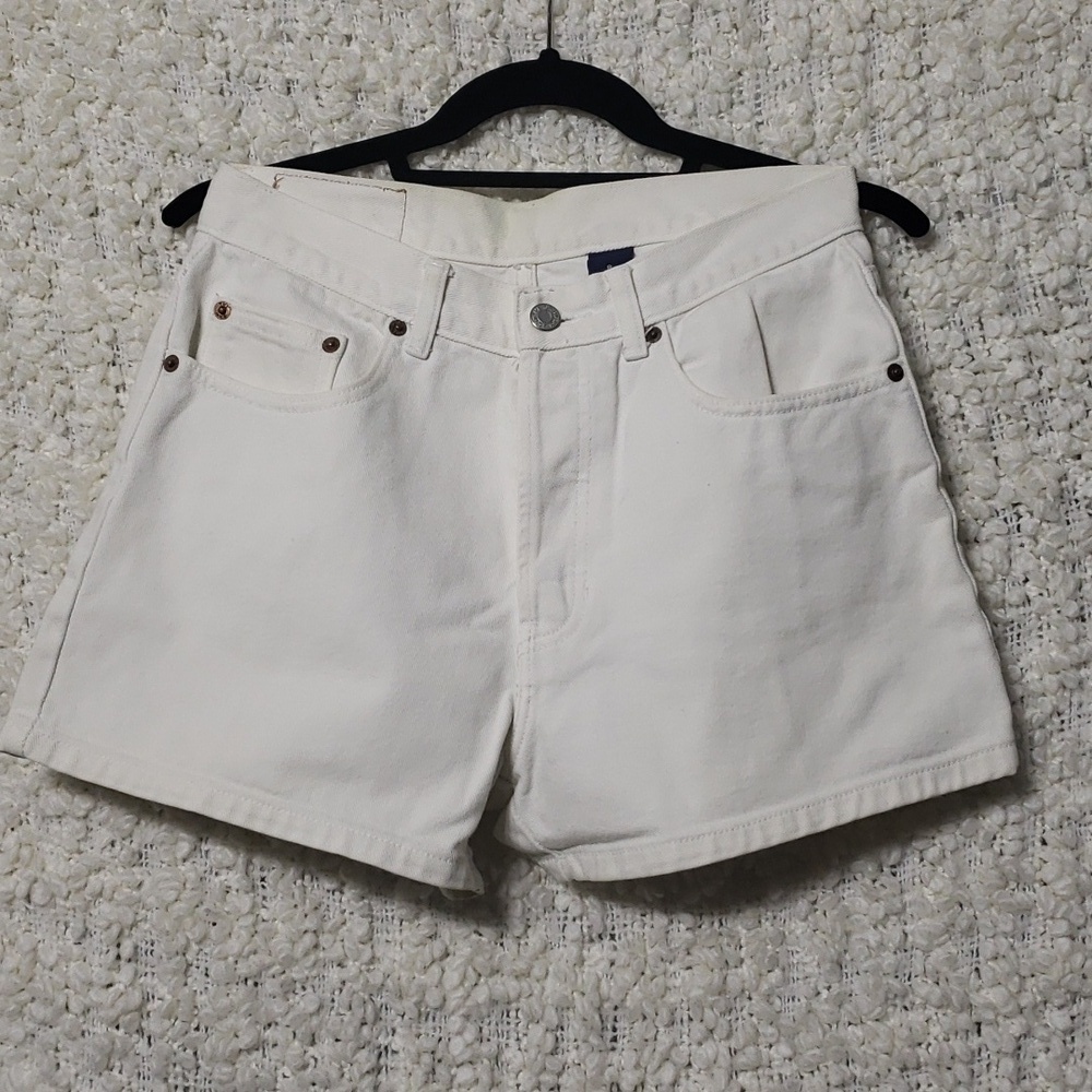 Women’s Vintage GAP  100% cotton white 3" jean shorts summer natural fibre